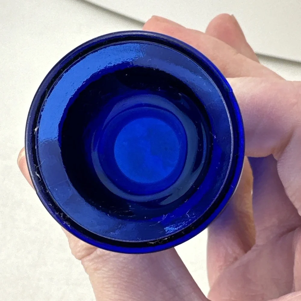 Vintage Cobalt Blue Bud Vase 4.5